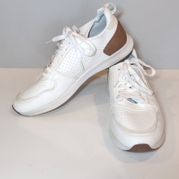 Steve Madden Sonny Ortholite Jogger Sneaker Perforated Casual Shoes Size 11 - Picture 2 of 12